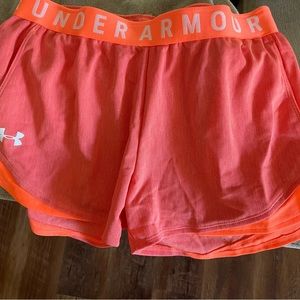 NWOT Under Armour women’s workout shorts!